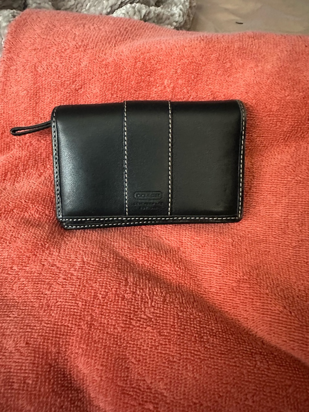Coach Black Leather Wallet with Contrast Stitching